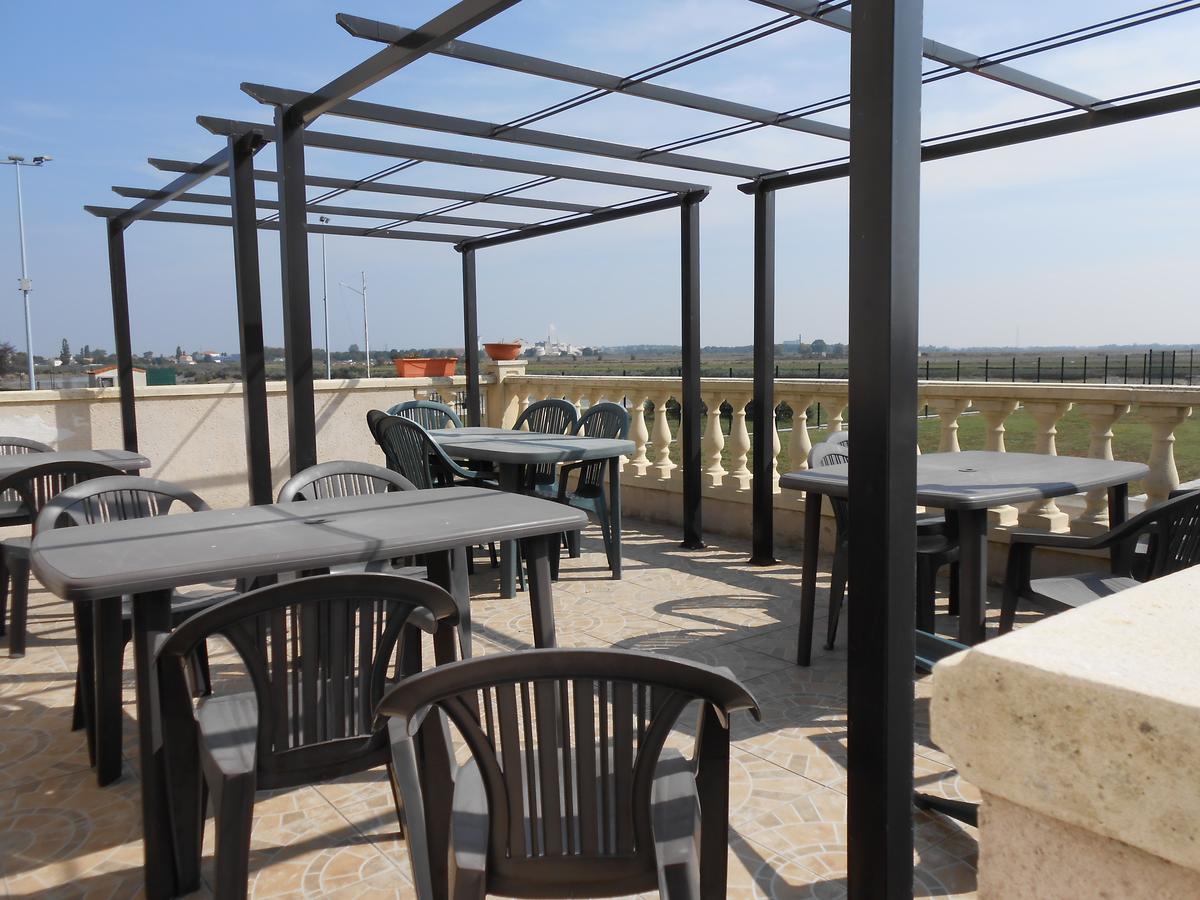 Hotel Le Cargo روشفور المظهر الخارجي الصورة